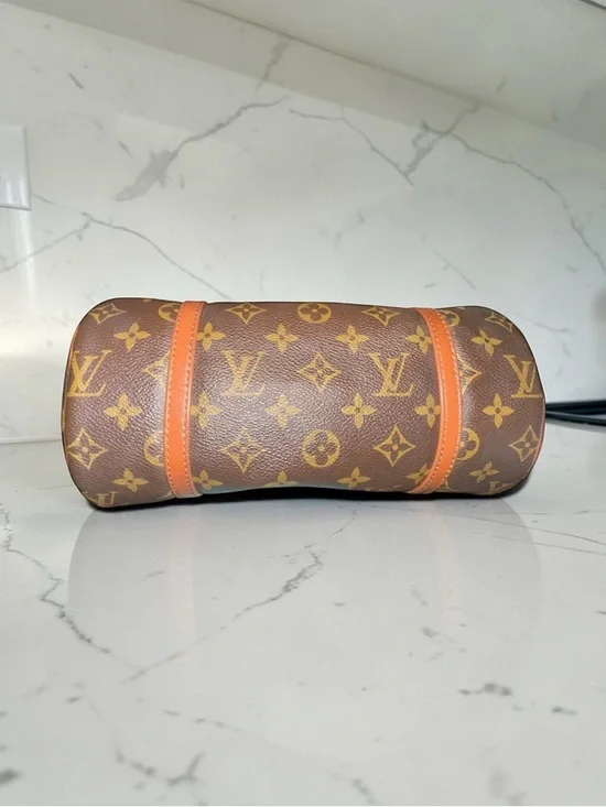Louis Vuitton Vintage Monogram Papillon 26 PM Barrel Bag - Authentic - Picture 6 of 12